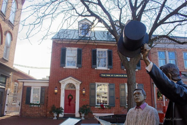 The Inn at Lincoln Square image 28