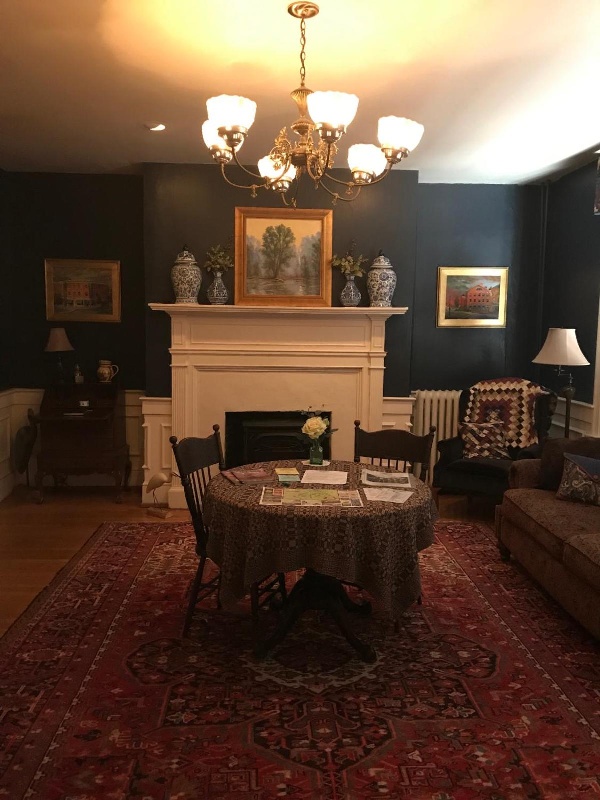 The Inn at Lincoln Square image 6